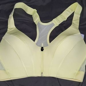 Ivy Park - Medium Support Zip Bra